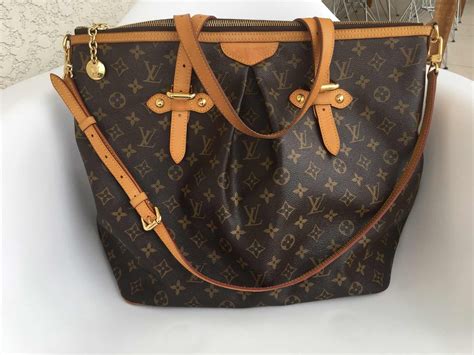 bolsas lv originales usadas|bolso louis vuitton pre owned.